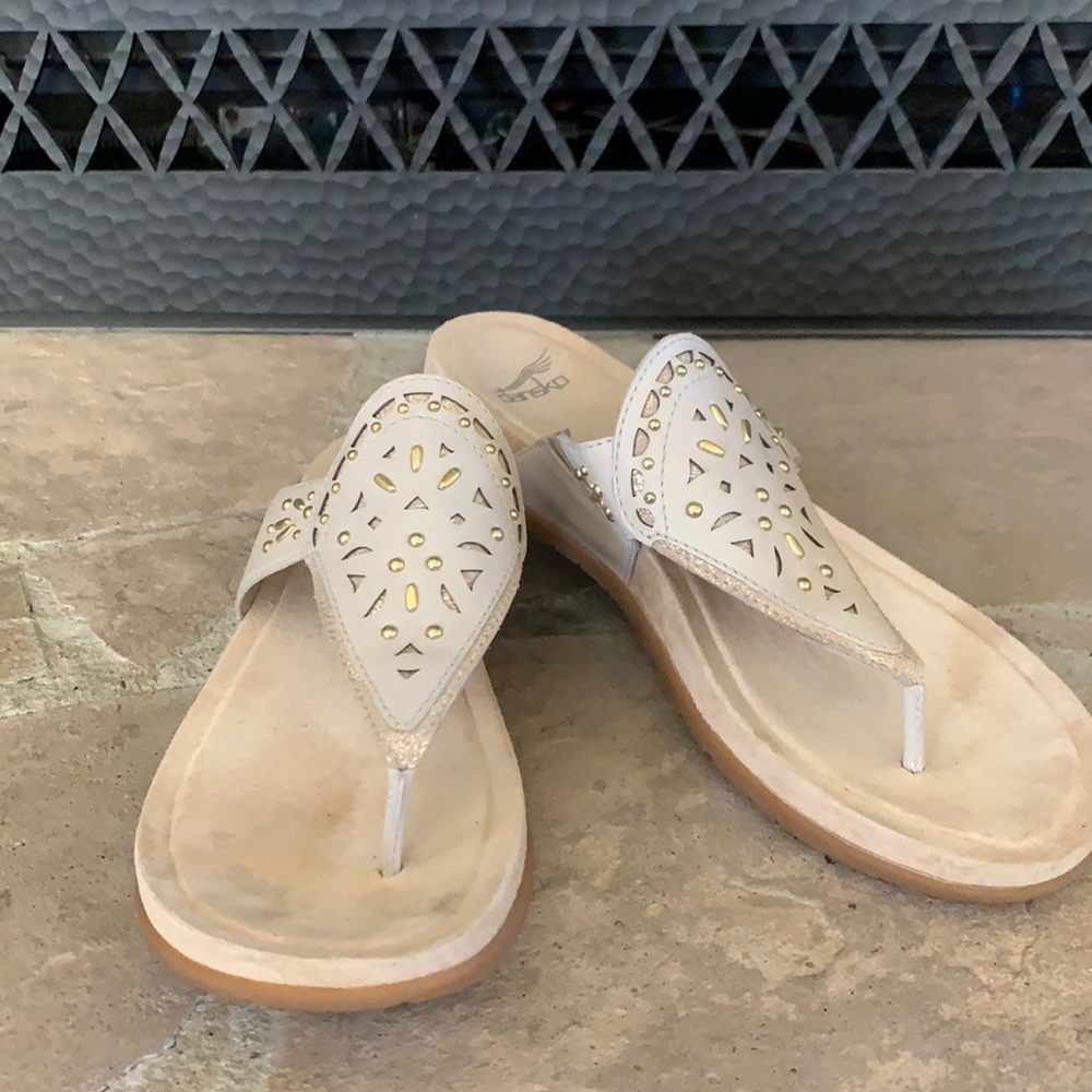 Dansko Fall flip flops EUC